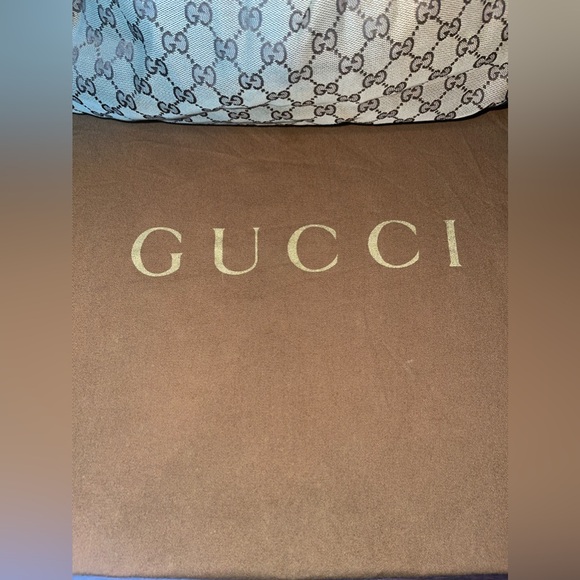 Gucci Sukey Canvas Monogrammed Bag - Picture 7 of 16